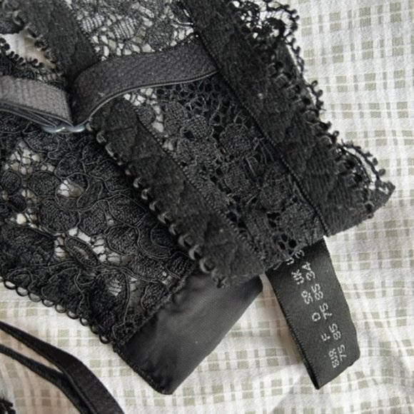La Perla Black Lace Bra - Picture 8 of 9